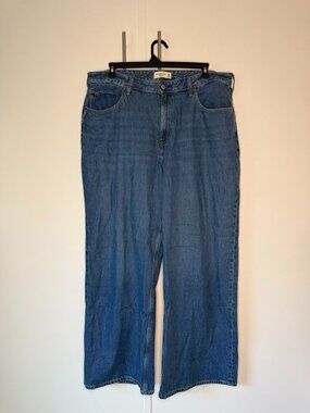 Abercrombie & Fitch Jean - Curve Love - The Wide Leg High Rise